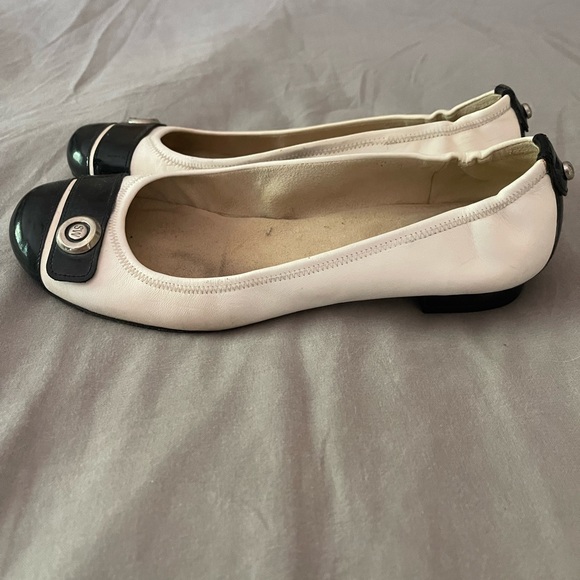 Stuart Weitzman flats - Picture 2 of 8